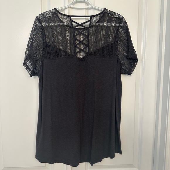 Torrid Blouse - Picture 2 of 3